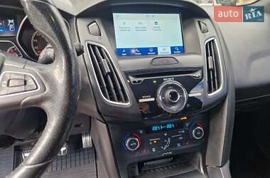 Хэтчбек Ford Focus 2017 в 