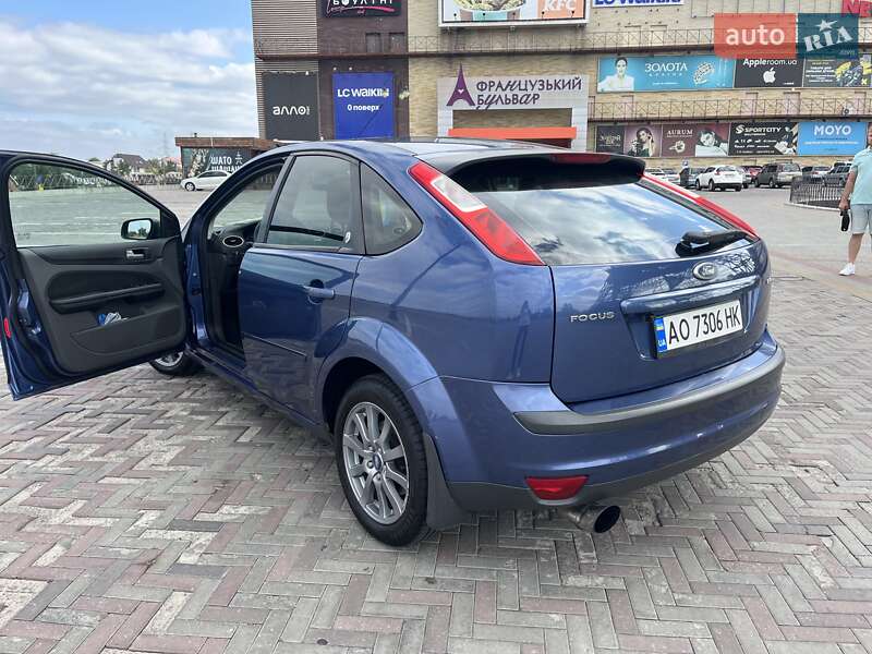 Хэтчбек Ford Focus 2005 в Харькове