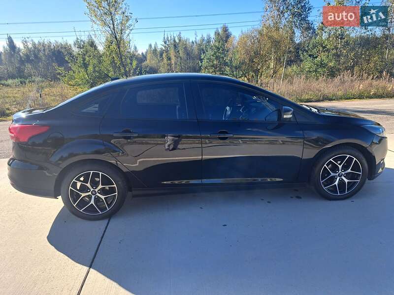Седан Ford Focus 2017 в Житомире