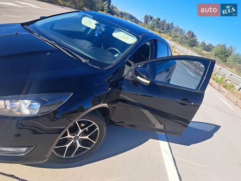 Седан Ford Focus 2017 в Житомире