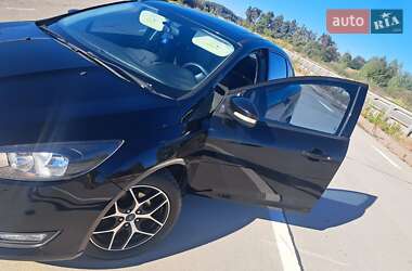 Седан Ford Focus 2017 в 