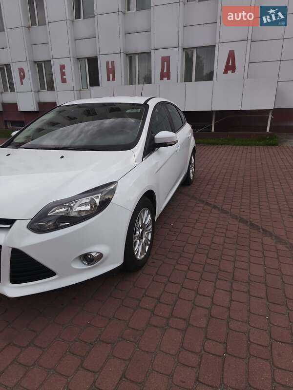 Хэтчбек Ford Focus 2014 в Каменском