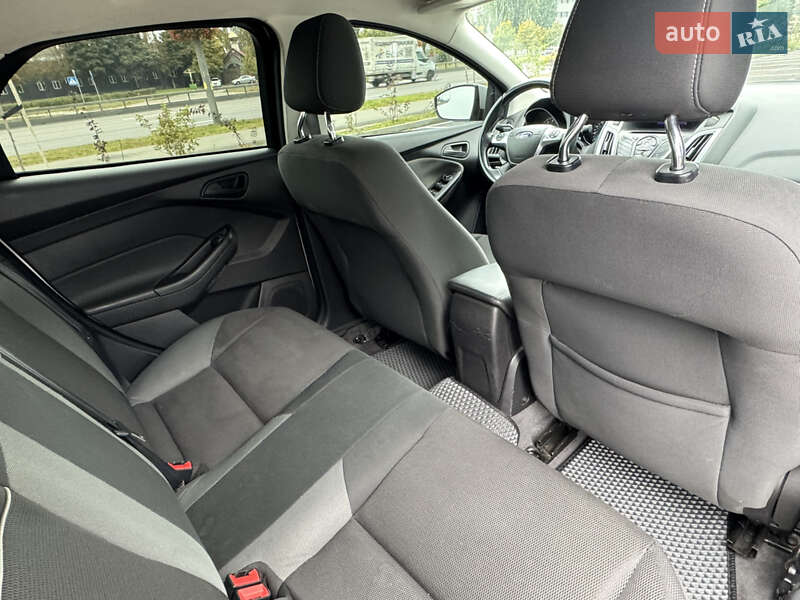 Седан Ford Focus 2011 в Киеве фото 14 Седан Ford Focus 2011 в Киеве