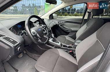 Седан Ford Focus 2011 в 