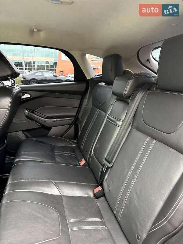 Хэтчбек Ford Focus 2013 в Киеве