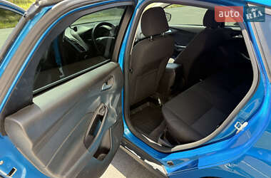 Хэтчбек Ford Focus 2015 в 