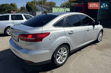 Седан Ford Focus 2015 в 