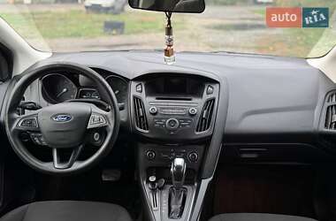 Седан Ford Focus 2014 в  фото 9 Седан Ford Focus 2014 в
