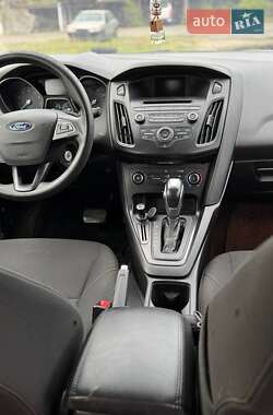 Седан Ford Focus 2014 в  фото 18 Седан Ford Focus 2014 в