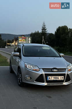 Седан Ford Focus 2014 в Микуличине