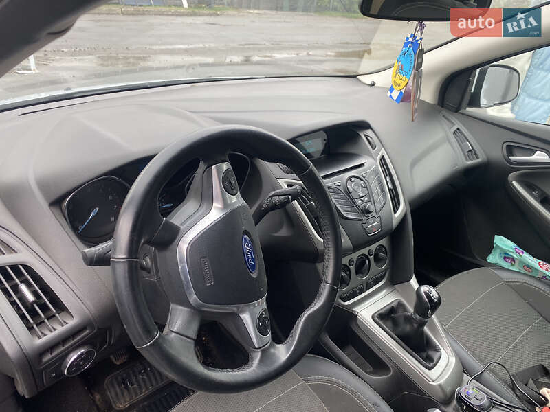 Хэтчбек Ford Focus 2014 в Теплике