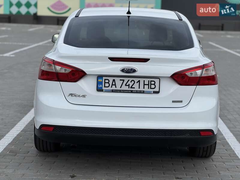 Седан Ford Focus 2014 в Смолином