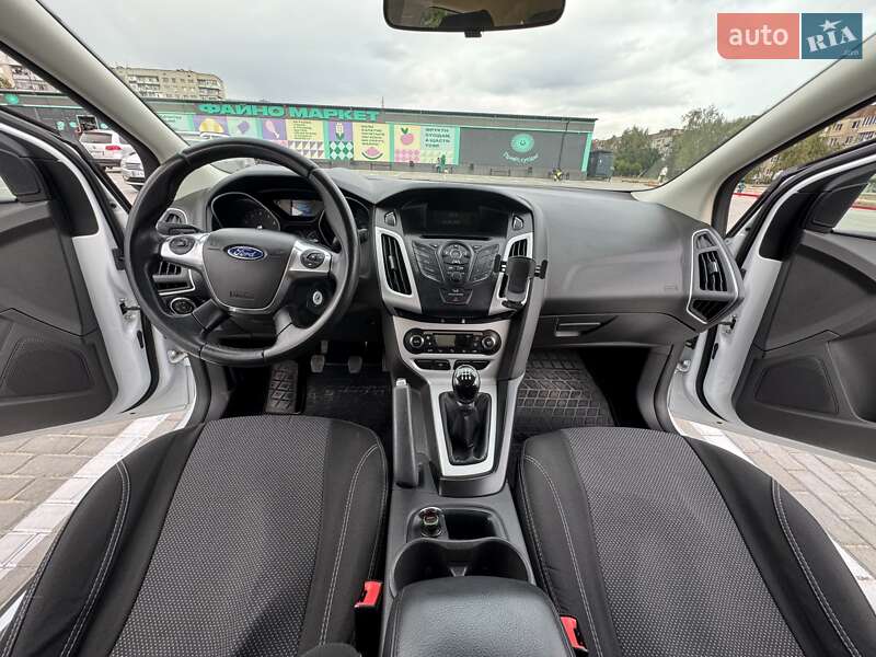 Седан Ford Focus 2014 в Смолином