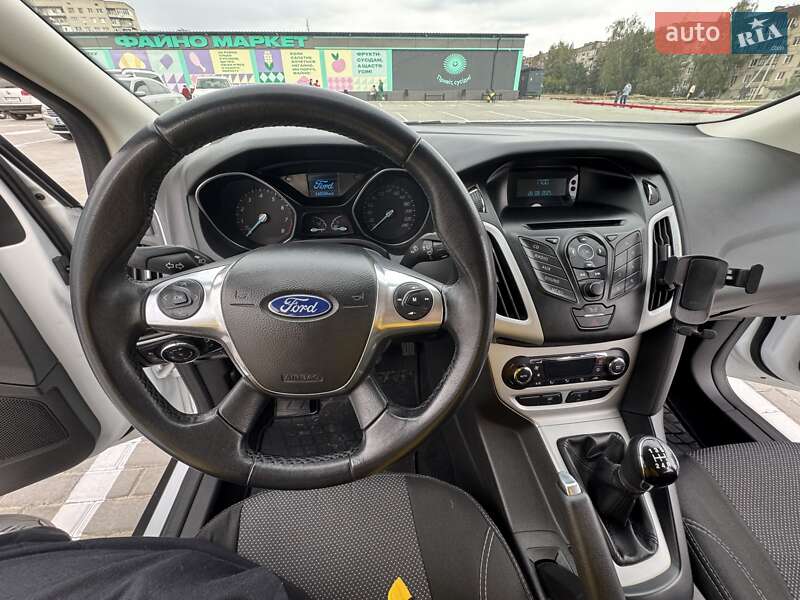 Седан Ford Focus 2014 в Смолином