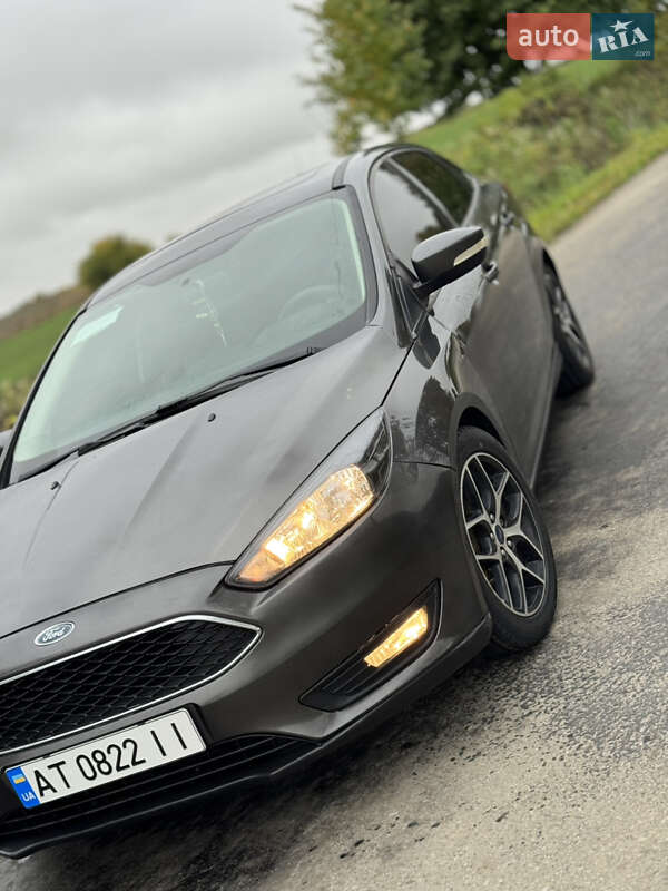 Седан Ford Focus 2017 в Тлумаче