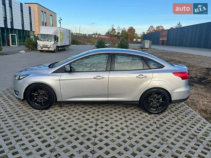 Седан Ford Focus 2016 в Хмельницькому