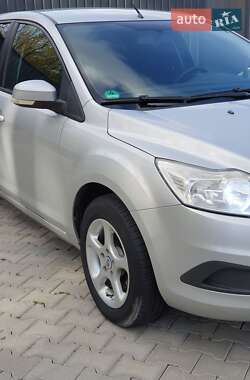 Универсал Ford Focus 2010 в 