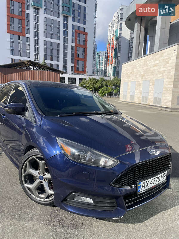 Хетчбек Ford Focus 2016 в Києві