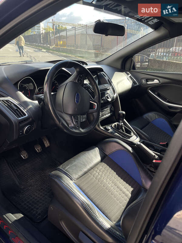 Хетчбек Ford Focus 2016 в Києві