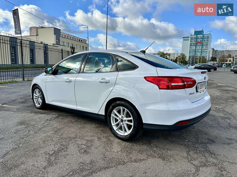 Седан Ford Focus 2017 в Киеве