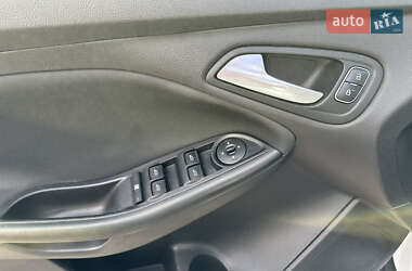 Седан Ford Focus 2017 в 