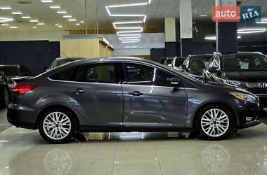 Седан Ford Focus 2018 в 