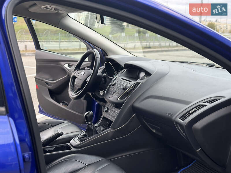 Хетчбек Ford Focus 2015 в Києві