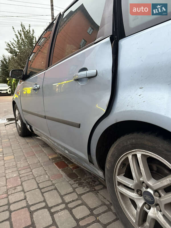 Хетчбек Ford Focus 2005 в Софіївській Борщагівці