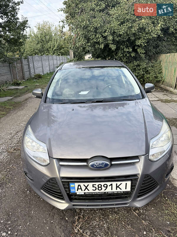 Хетчбек Ford Focus 2014 в 