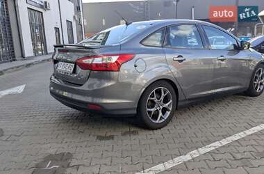 Седан Ford Focus 2013 в 