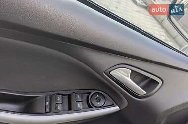 Седан Ford Focus 2013 в 