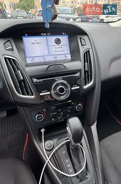 Хэтчбек Ford Focus 2017 в 