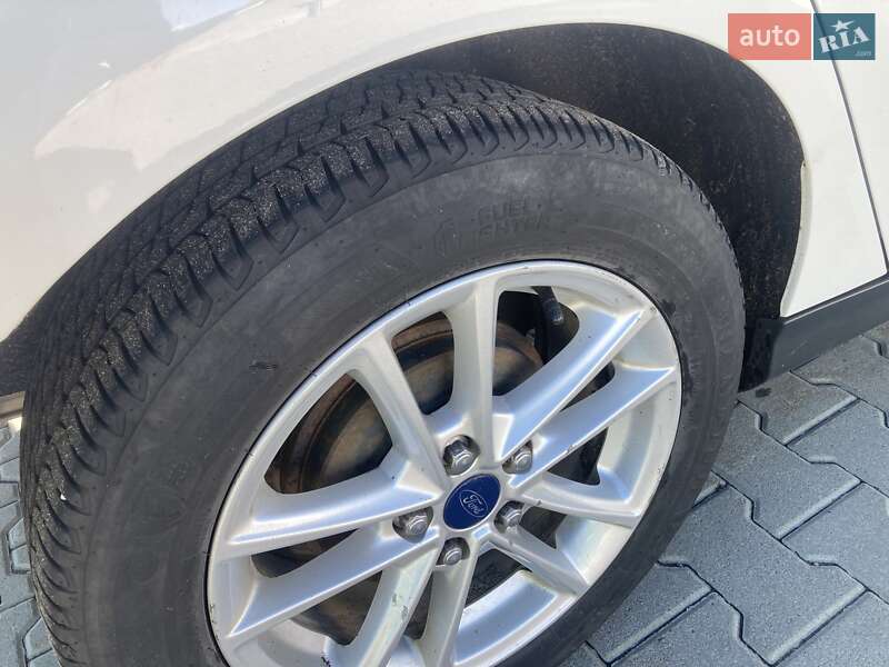Хэтчбек Ford Focus 2015 в Житомире