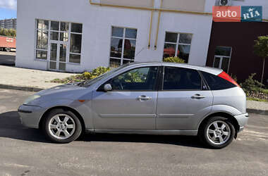 Хэтчбек Ford Focus 2002 в 