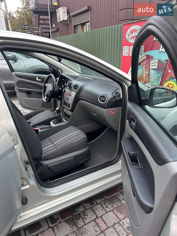 Хэтчбек Ford Focus 2009 в Хмельницком