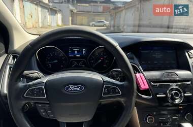 Седан Ford Focus 2017 в 