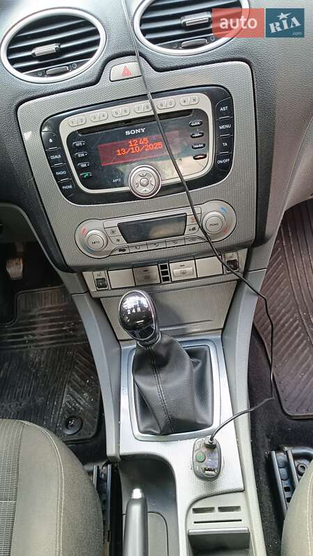 Хэтчбек Ford Focus 2008 в Калиновке