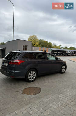 Универсал Ford Focus 2014 в 