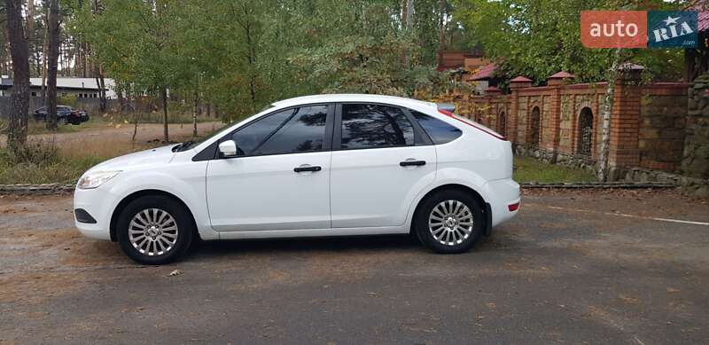 Хэтчбек Ford Focus 2010 в Буче