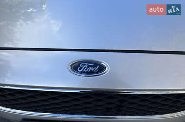 Седан Ford Focus 2015 в 