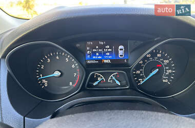Седан Ford Focus 2015 в 