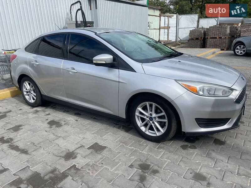 Седан Ford Focus 2016 в 