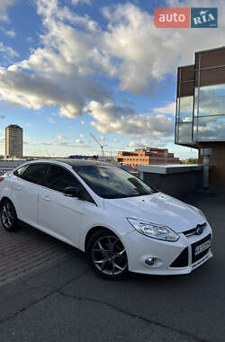 Седан Ford Focus 2012 в 