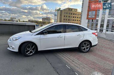 Седан Ford Focus 2012 в 