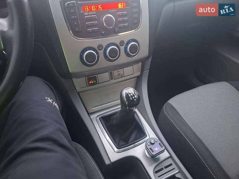 Хэтчбек Ford Focus 2010 в Нововолынске фото 14 Хэтчбек Ford Focus 2010 в Нововолынске