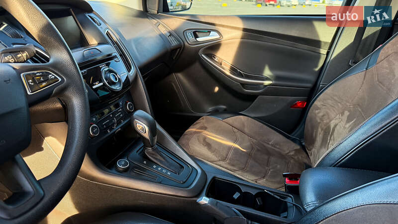 Седан Ford Focus 2017 в Киеве