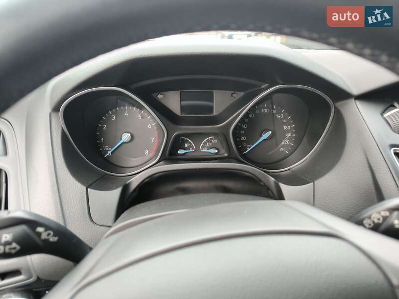 Универсал Ford Focus 2017 в Киеве фото 14 Универсал Ford Focus 2017 в Киеве