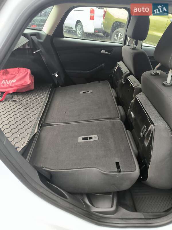 Универсал Ford Focus 2017 в Киеве фото 22 Универсал Ford Focus 2017 в Киеве