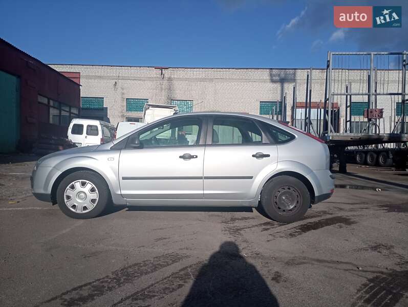 Хэтчбек Ford Focus 2006 в Житомире