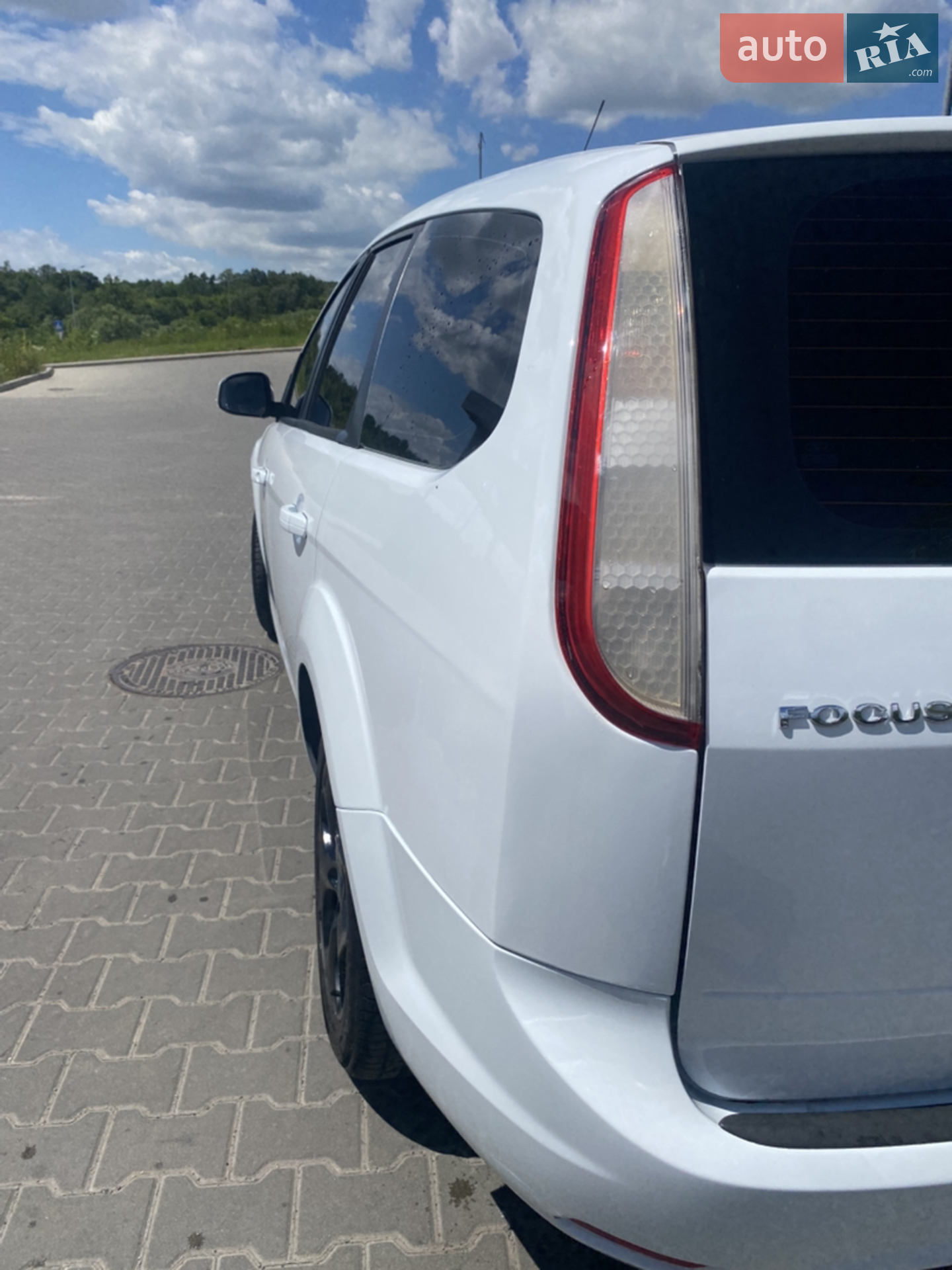 2010 Ford Focus - мініатюра 8